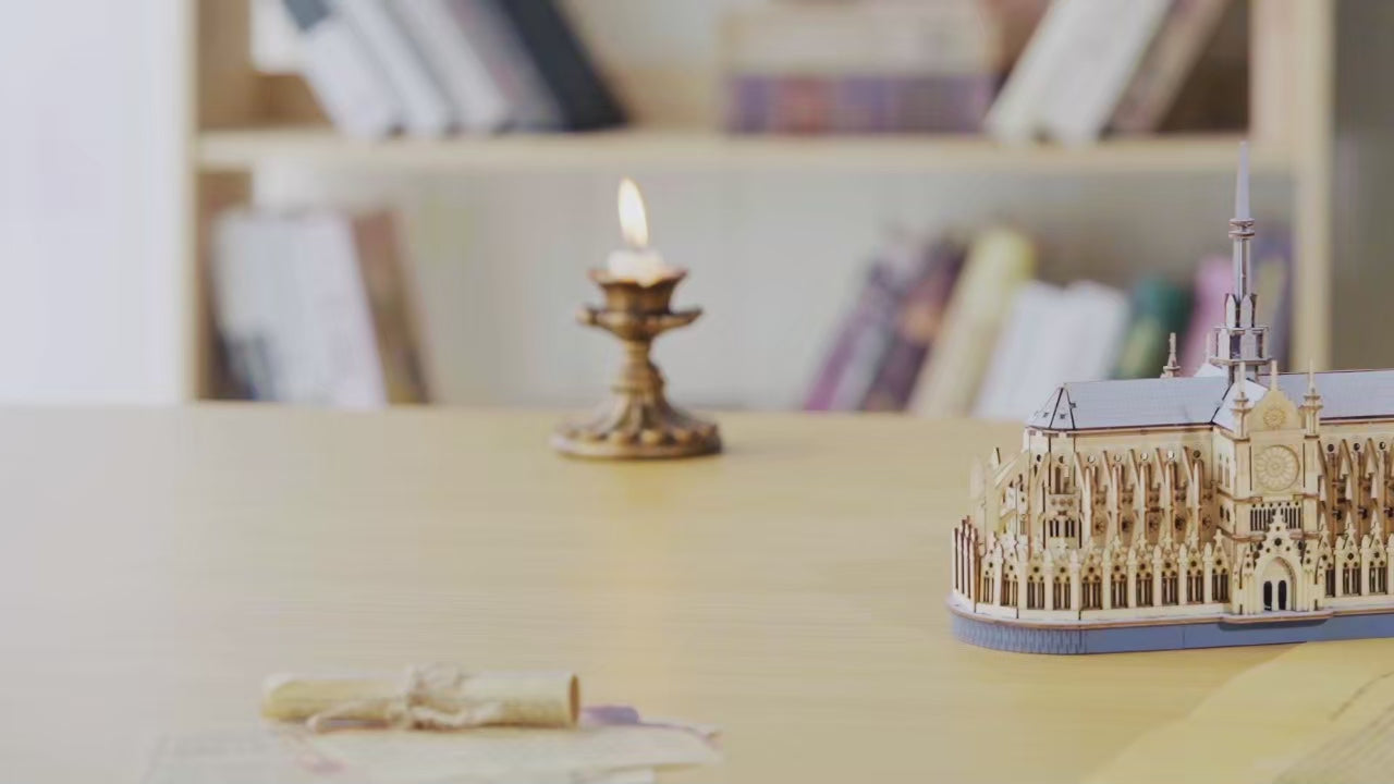 Charger la vidéo: Puzzle 3D Cathédrale Notre Dame de Paris