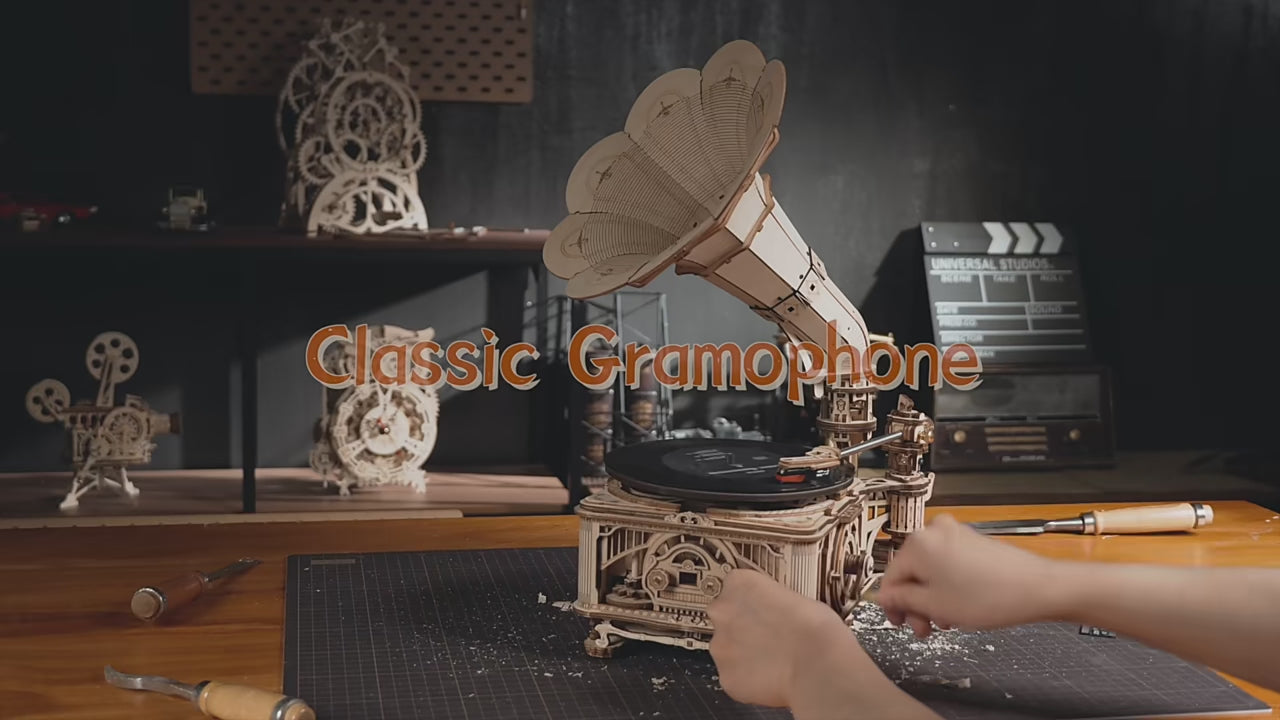Charger la vidéo: Puzzle 3D Gramophone classique